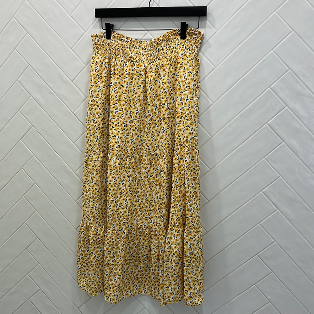 Love Olive Co. Maxi skirt w/ POCKETS!